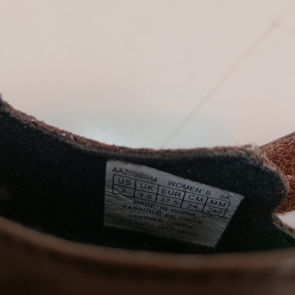 Aravon Size 7 leather shoes - Picture 7 of 7